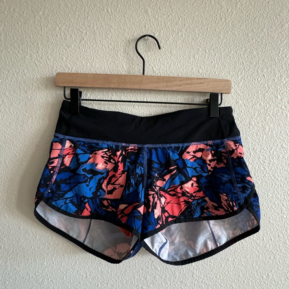 Lululemon running shorts size 4